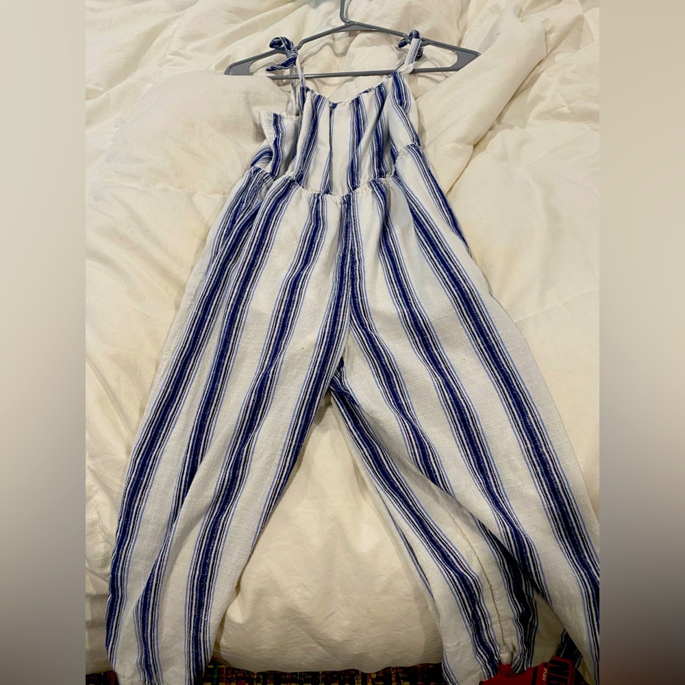 Cat & Jack girls 10/12 blue and white jumpsuit